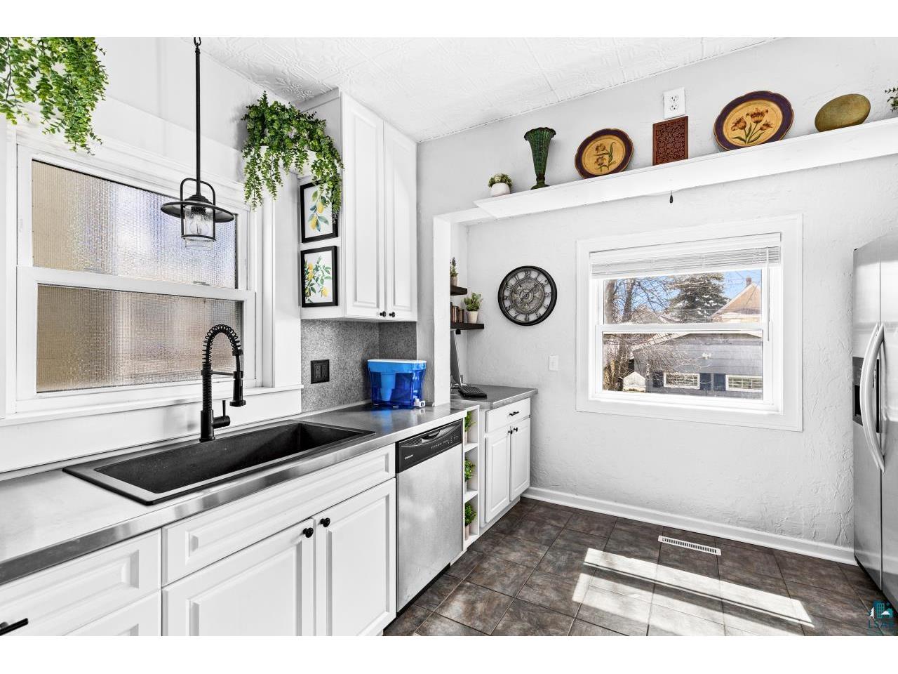 4016 W 4th St Duluth MN 55807 6125219 image20