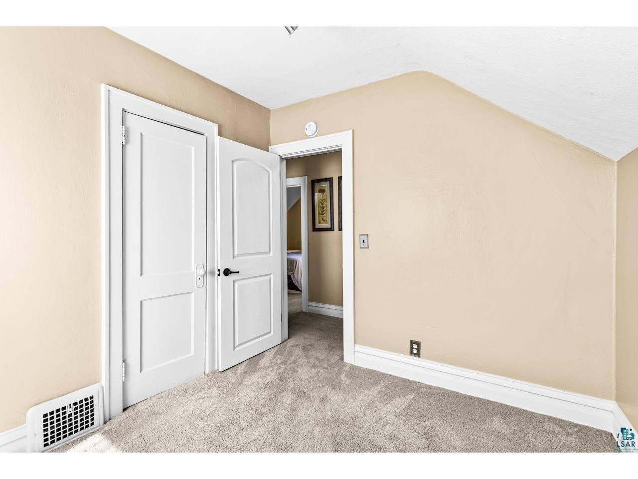 4016 W 4th St Duluth MN 55807 6125219 image25