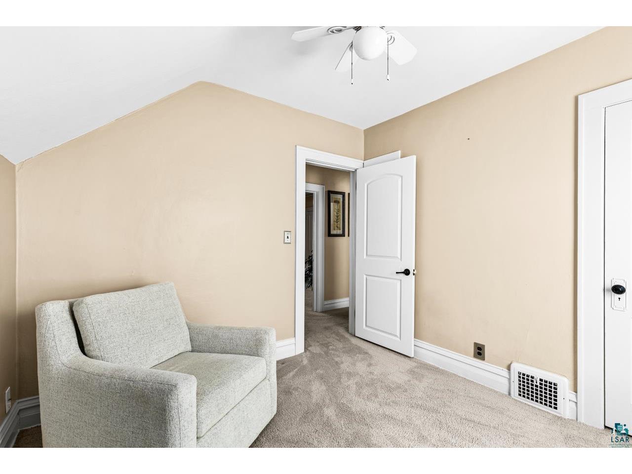 4016 W 4th St Duluth MN 55807 6125219 image27
