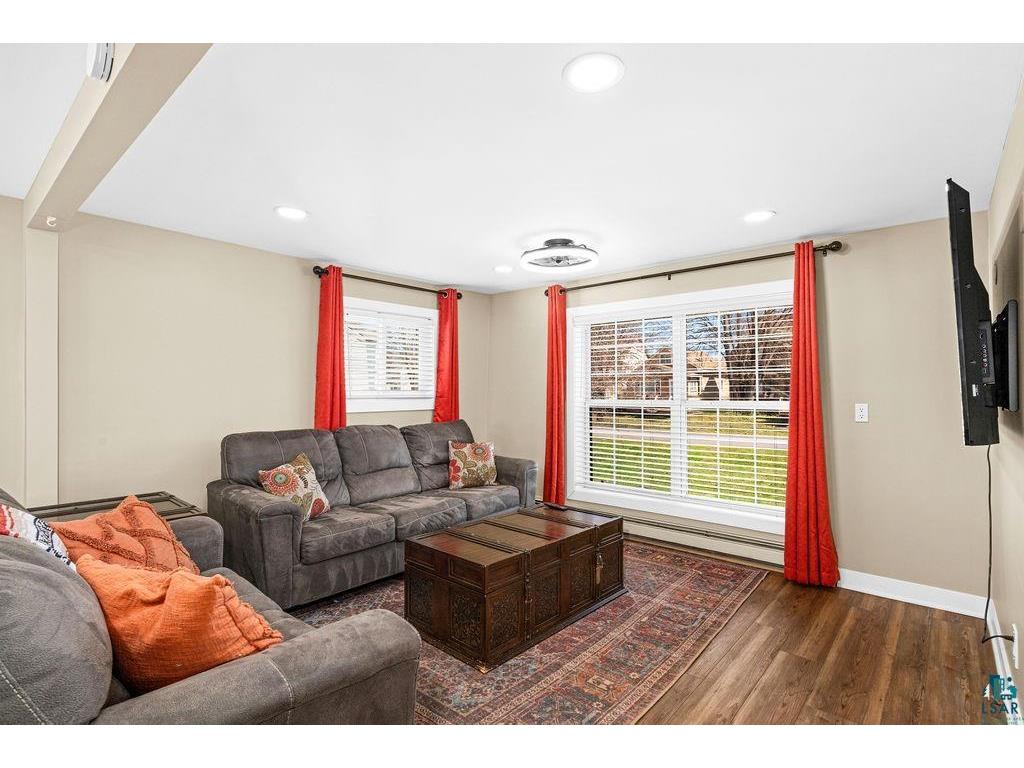 4018 E 1st St Superior WI 54880 6125306 image14
