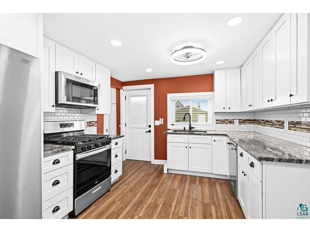 4018 E 1st St Superior WI 54880 6125306 image9
