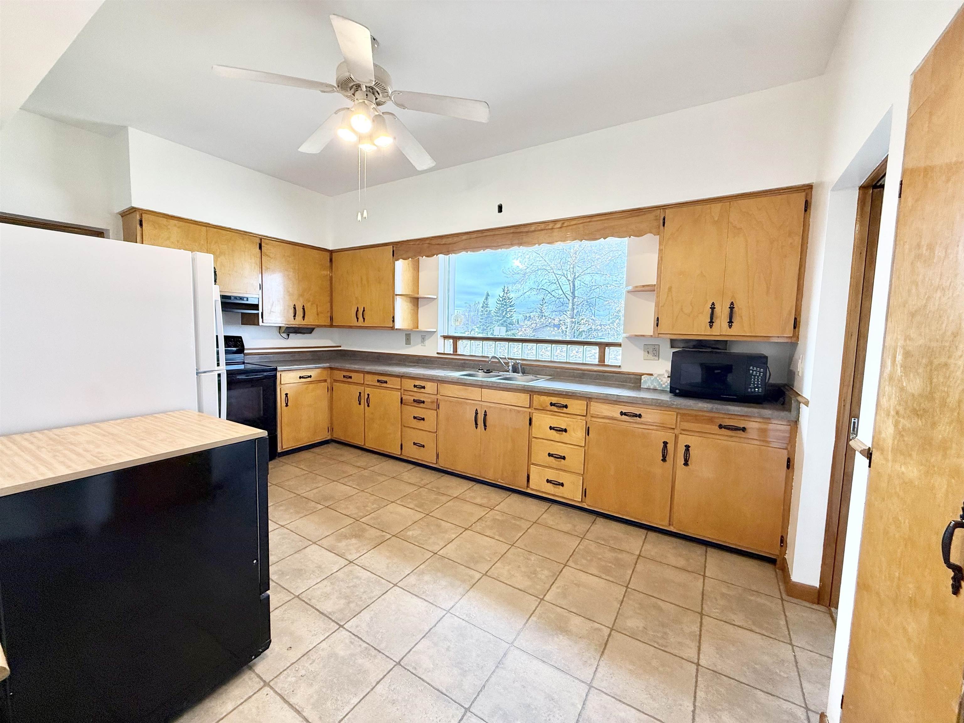 402 East 2nd St Superior WI 54880 6122864 image12