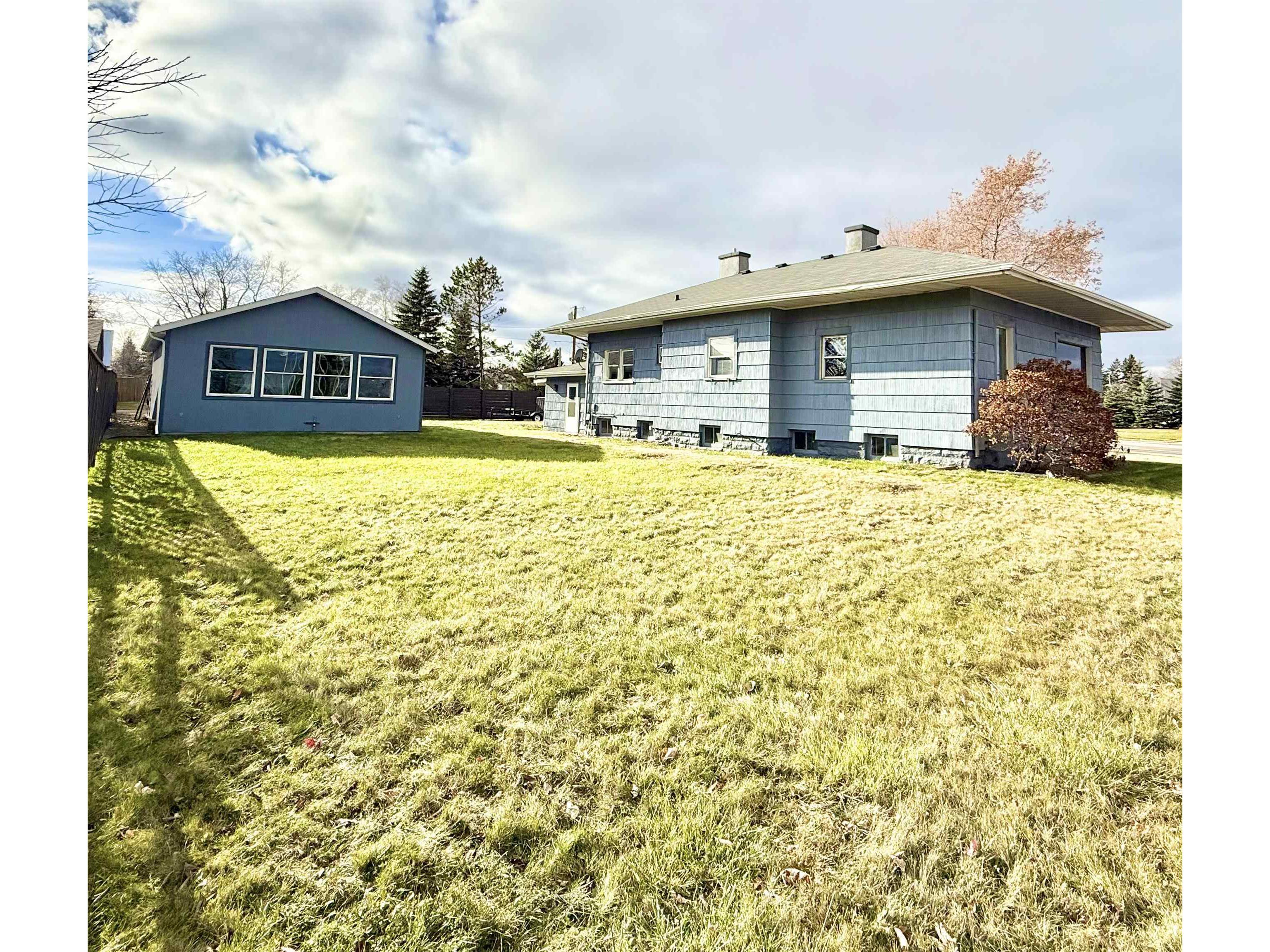 402 East 2nd St Superior WI 54880 6122864 image4