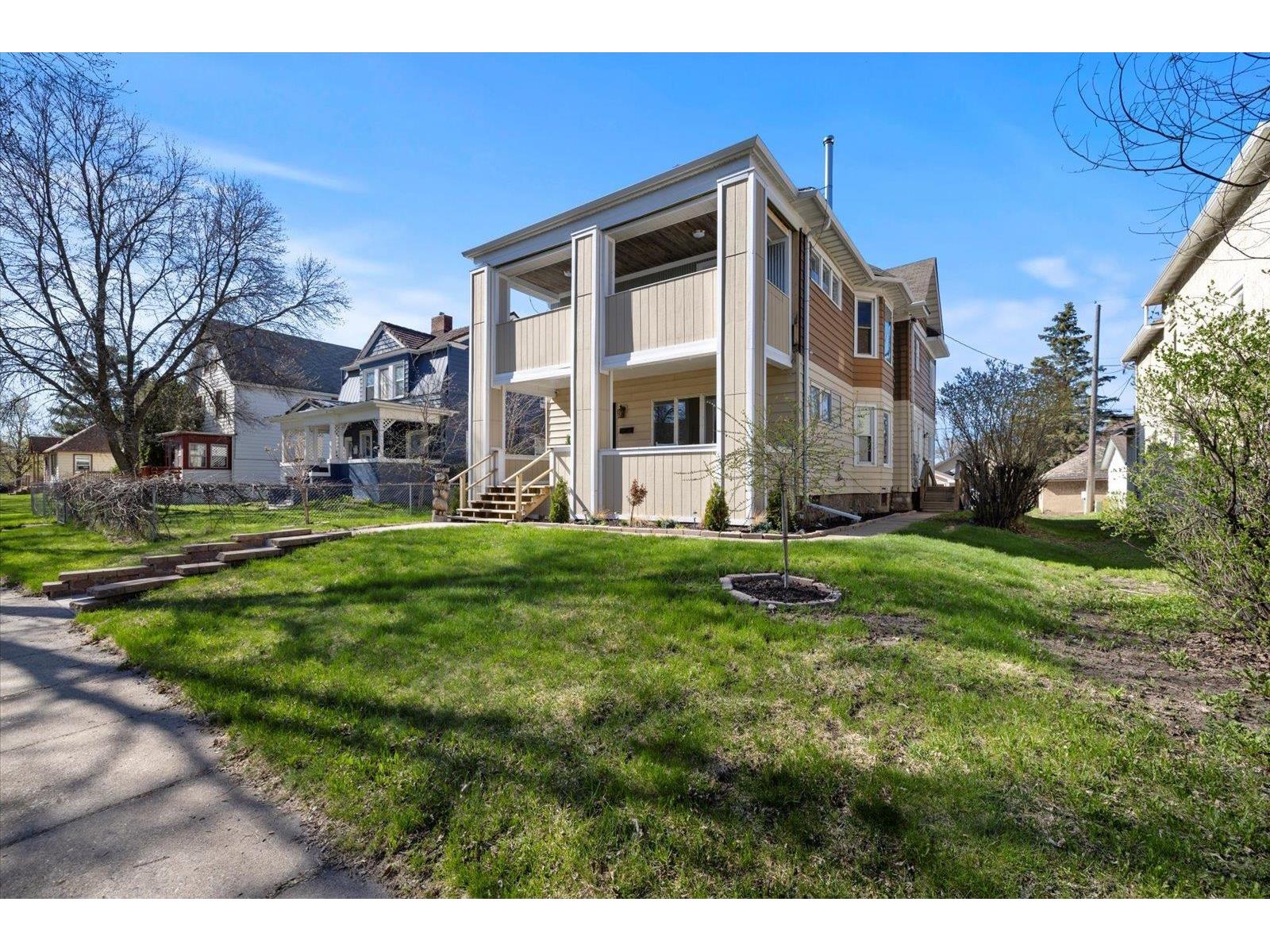 405 7th St S Virginia MN 55792 6122296 image1