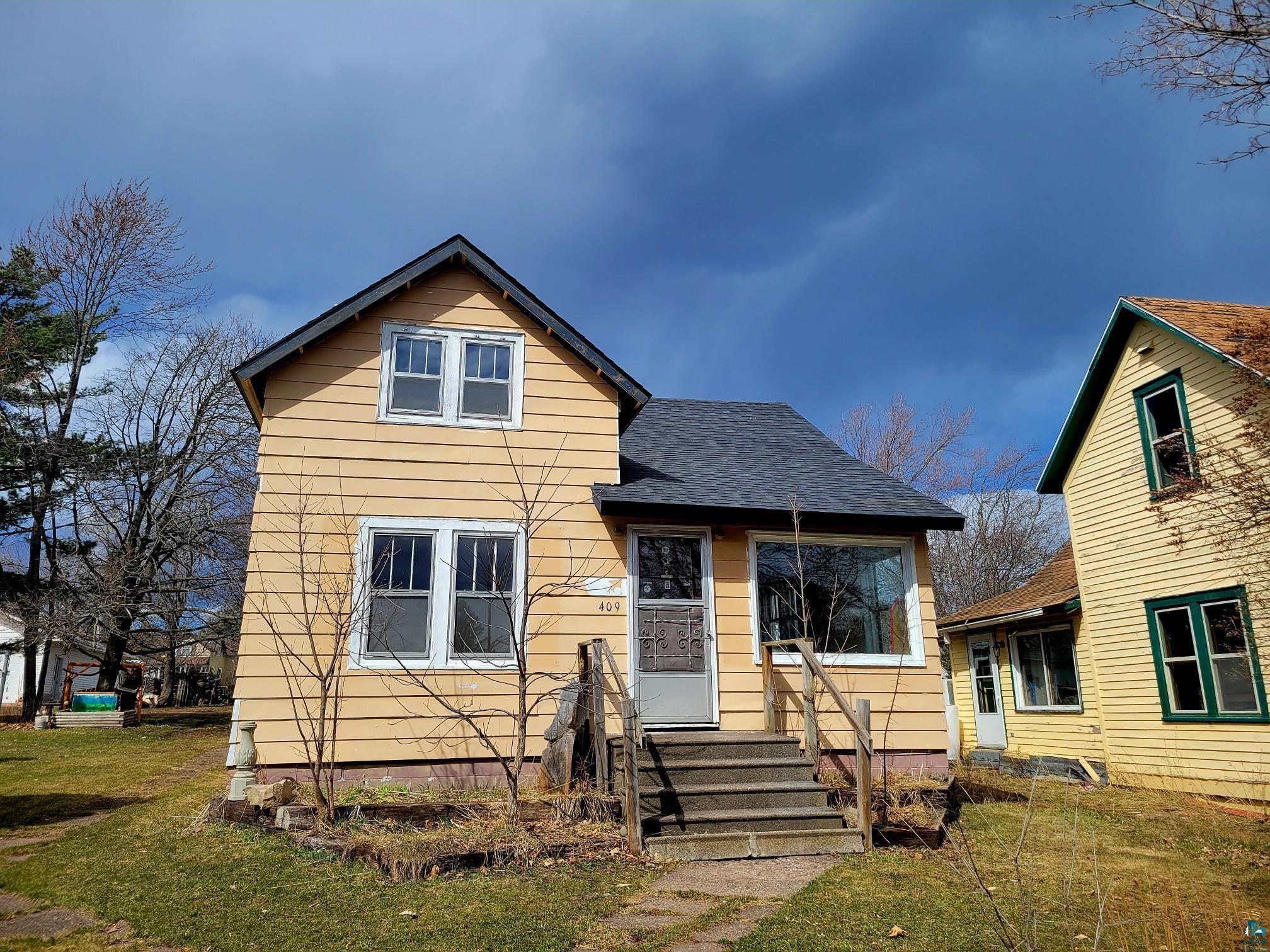 409 W 4th St Washburn WI 54891 6113075 image1