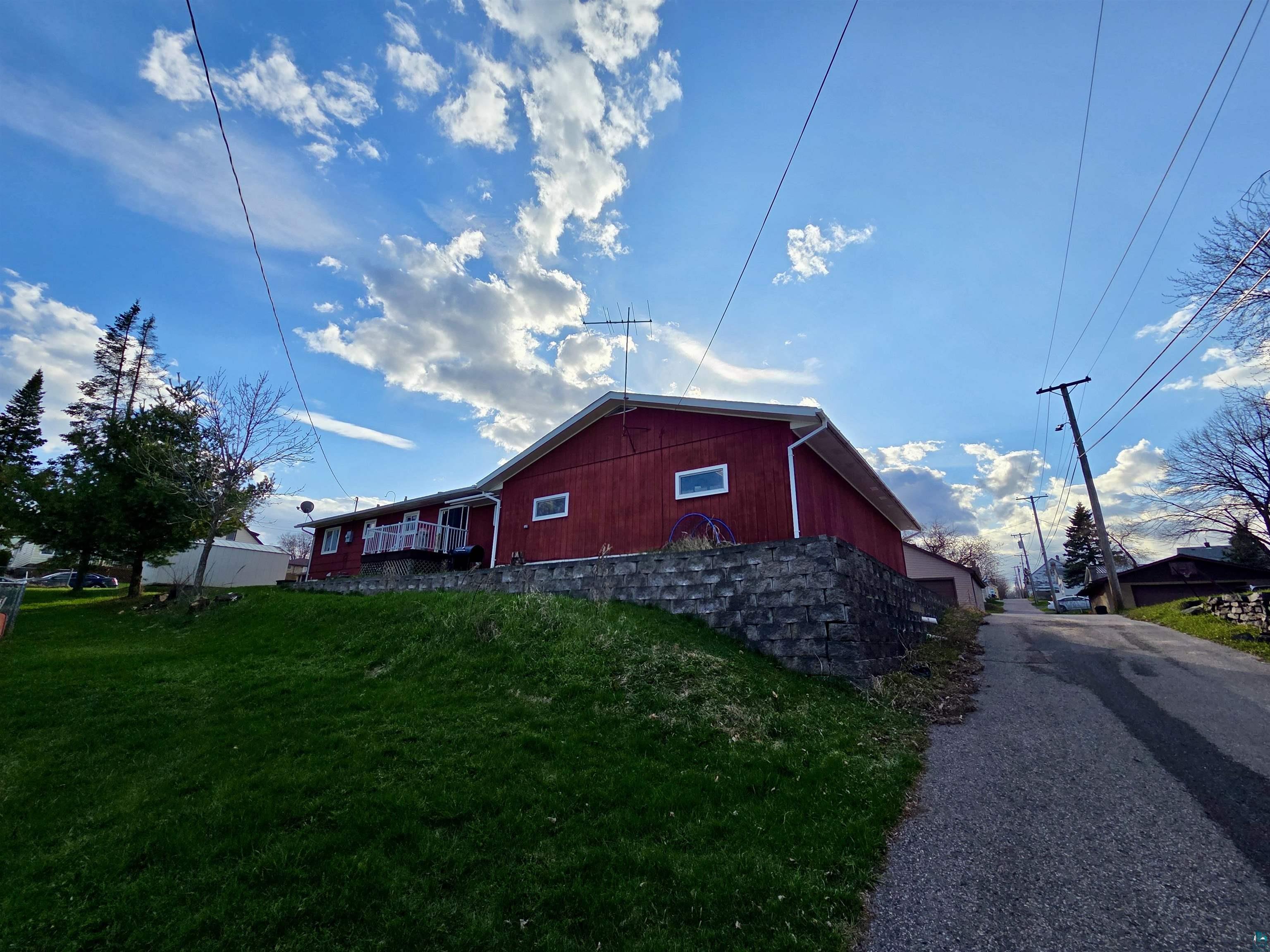 410 N Summit St Gilbert MN 55741 6125112 image30