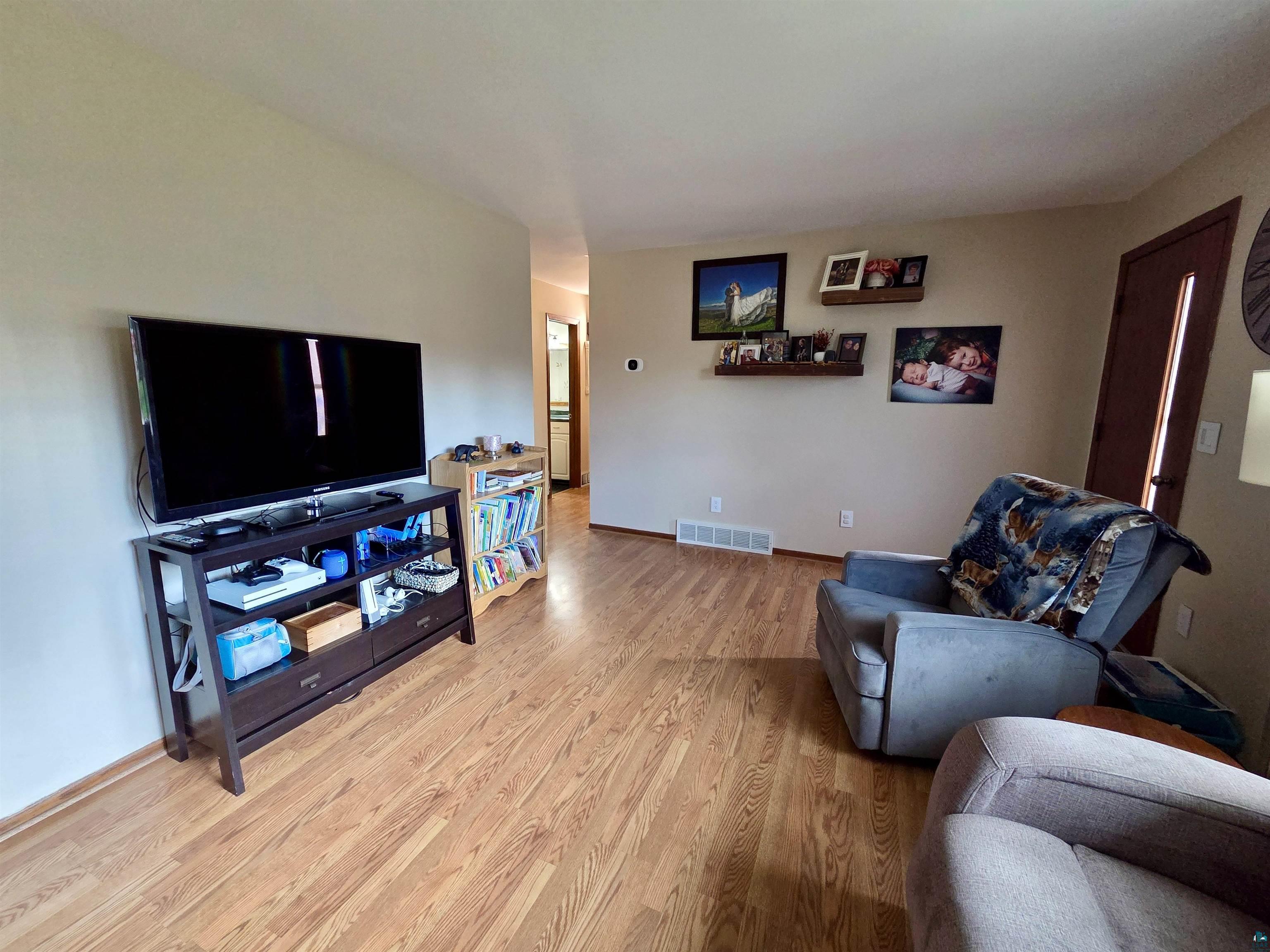 410 N Summit St Gilbert MN 55741 6125112 image9