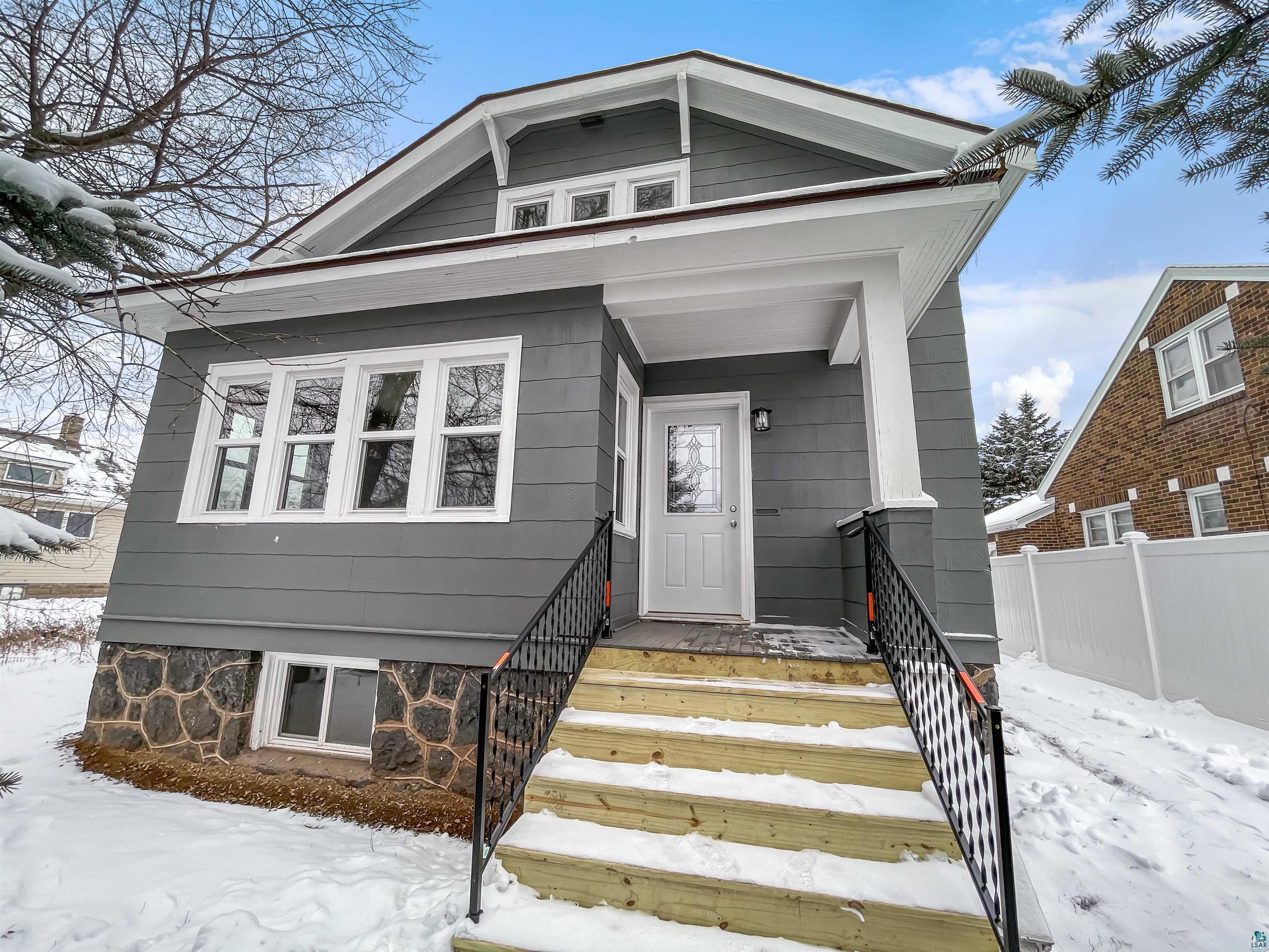 4105 Grand Ave Duluth MN 55807 6112016 image1