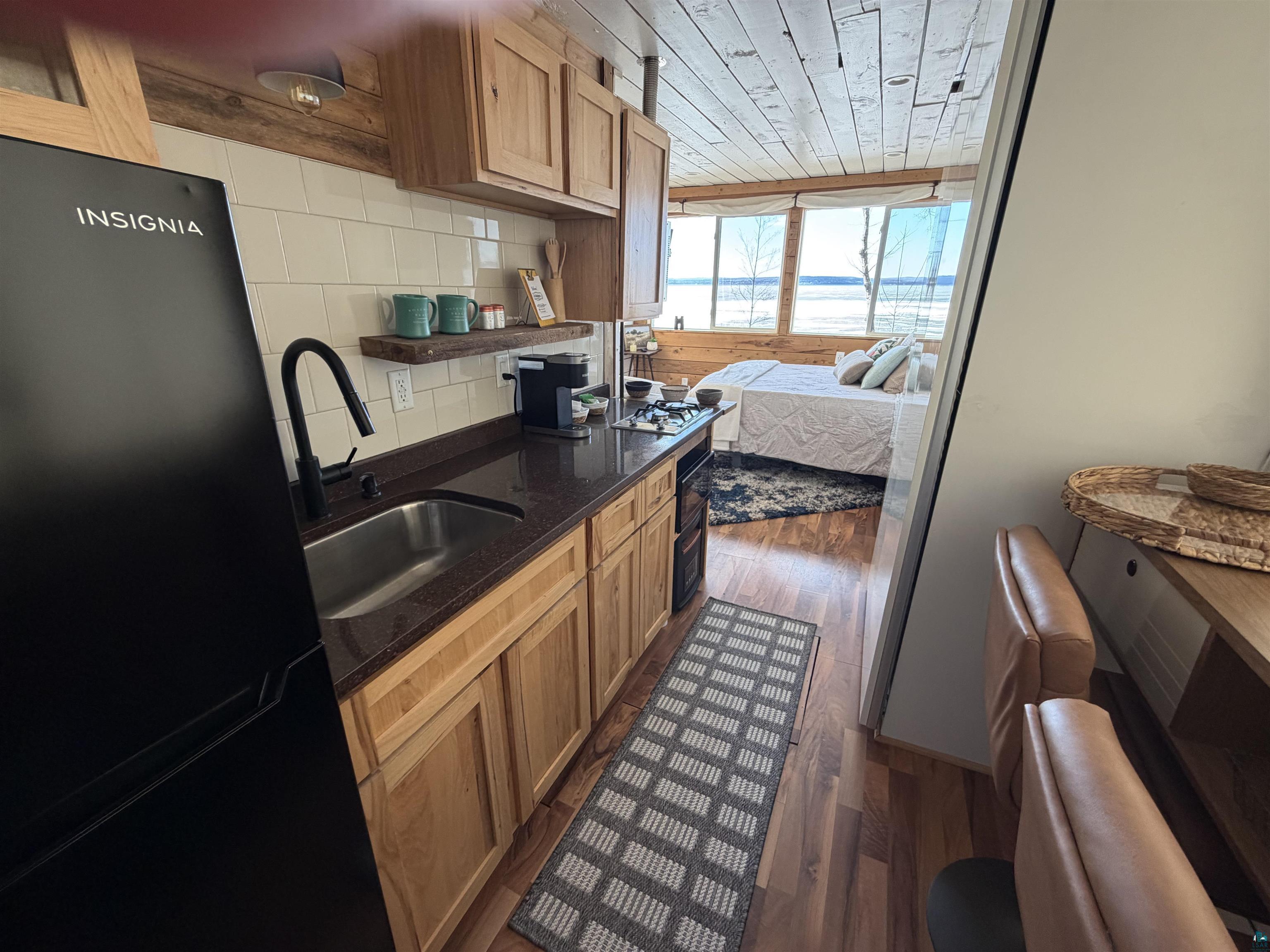 4107a Lake Park Rd Ashland WI 54806 - Lake Superior 6124613 image9