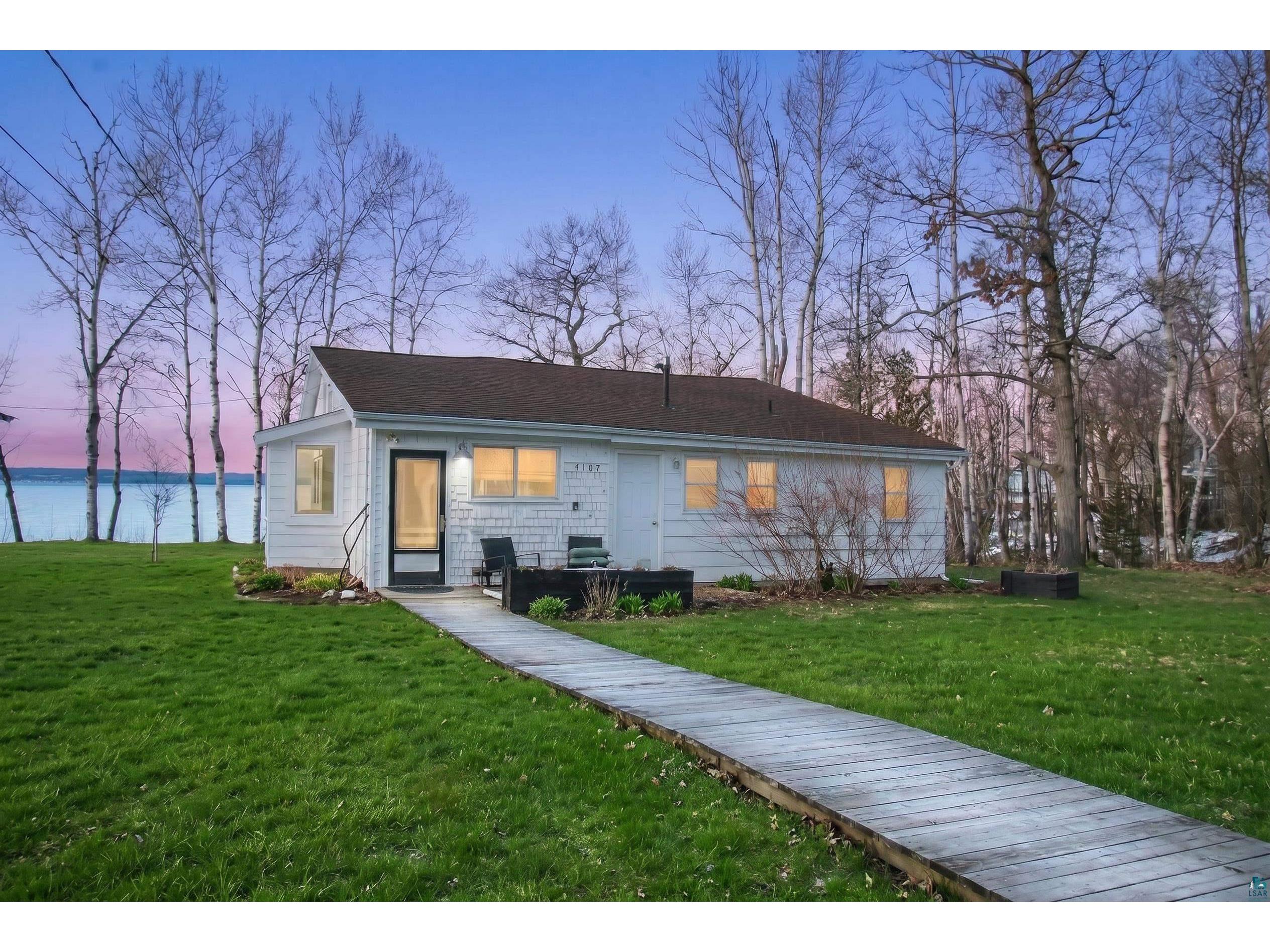 4107b Lake Park Rd Ashland WI 54806 - Lake Superior 6124611 image1