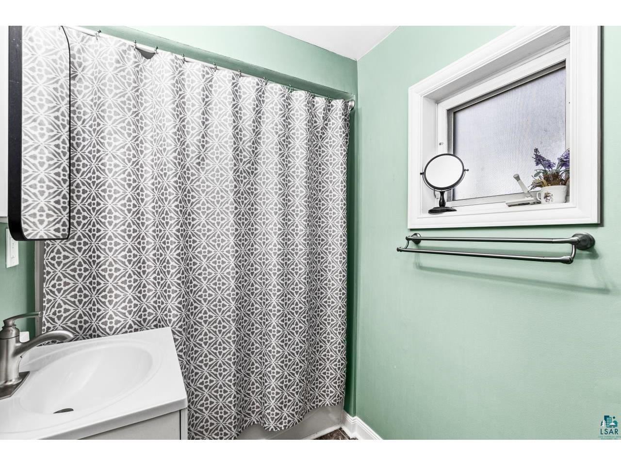 411 N 52nd Ave W Duluth MN 55807 6124688 image12
