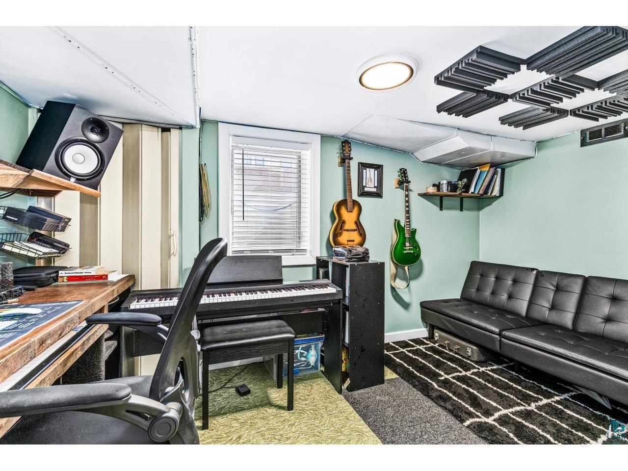 411 N 52nd Ave W Duluth MN 55807 6124688 image23