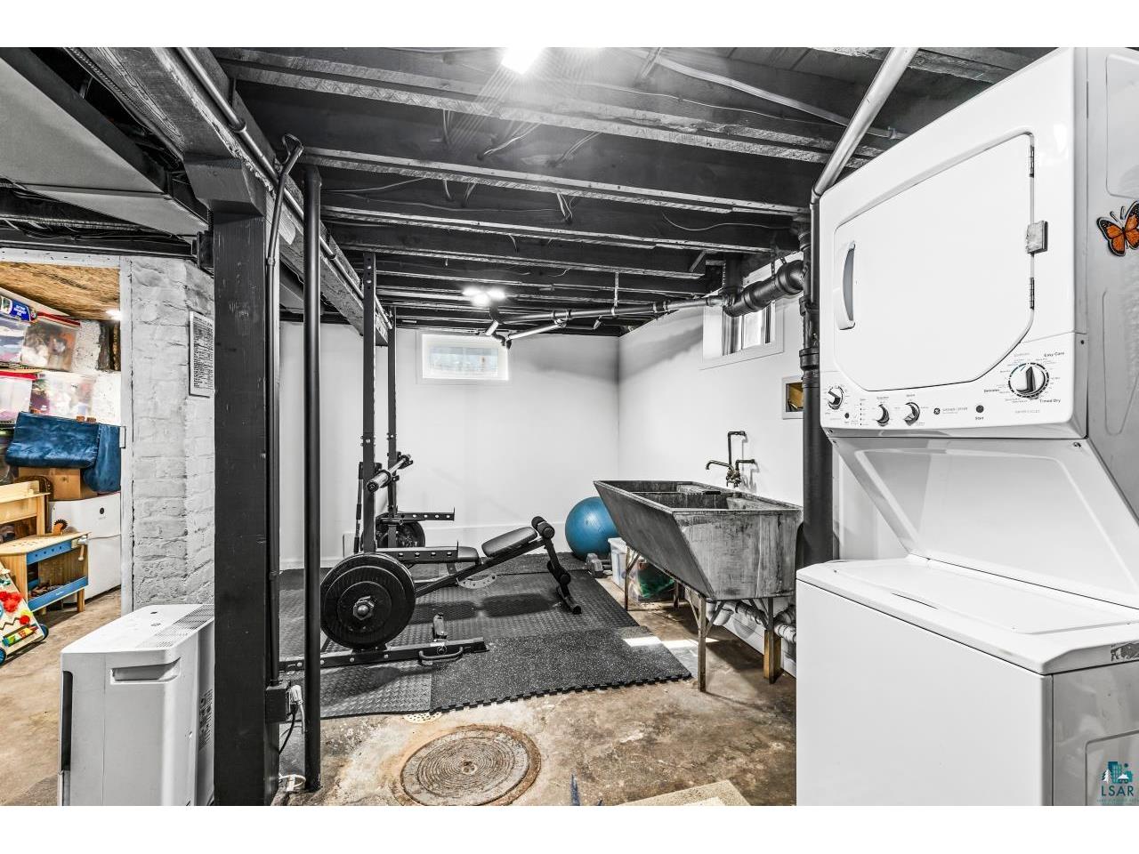 411 N 52nd Ave W Duluth MN 55807 6124688 image27