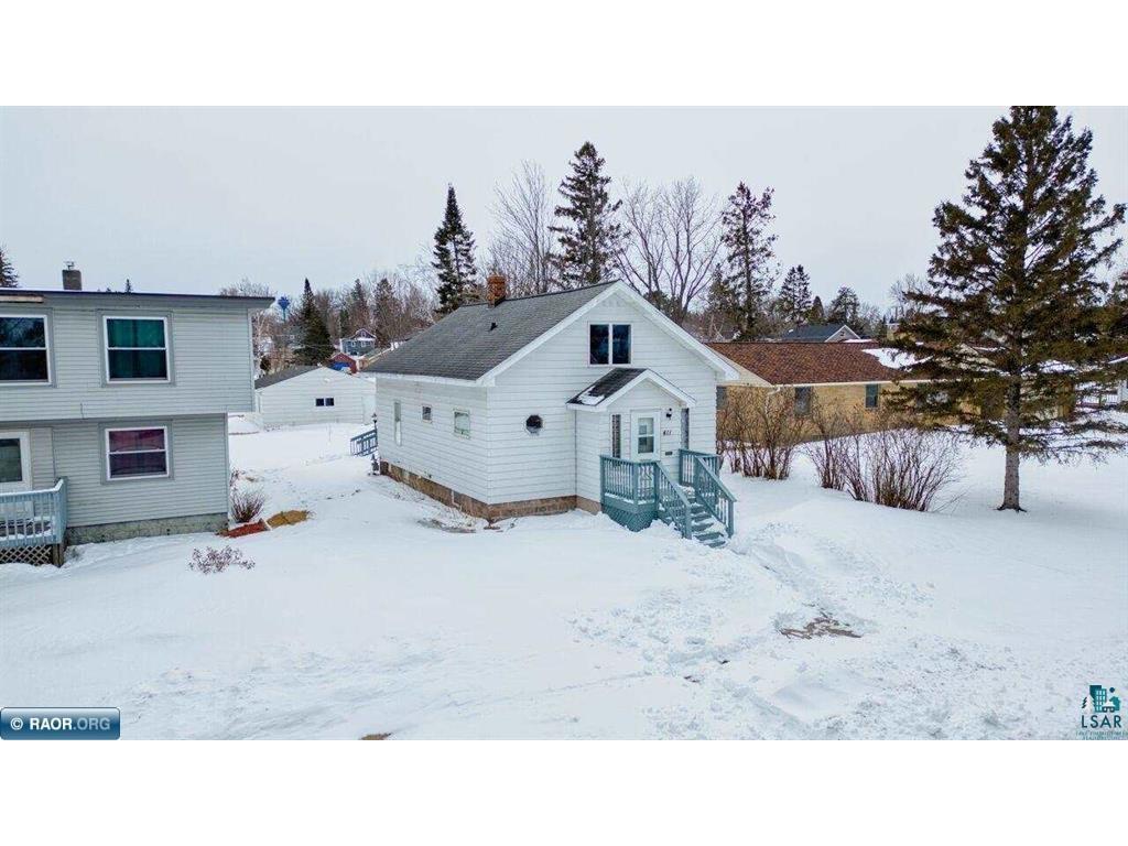 411 NW 9th St Chisholm MN 55719 6124131 image2