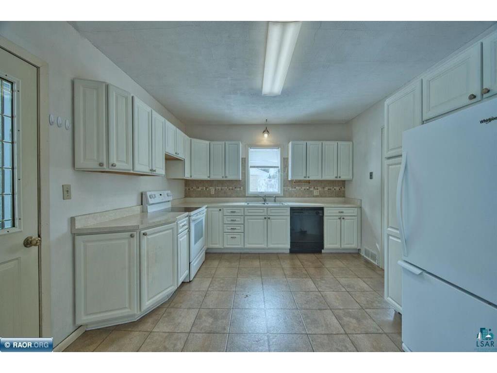 411 NW 9th St Chisholm MN 55719 6124131 image21