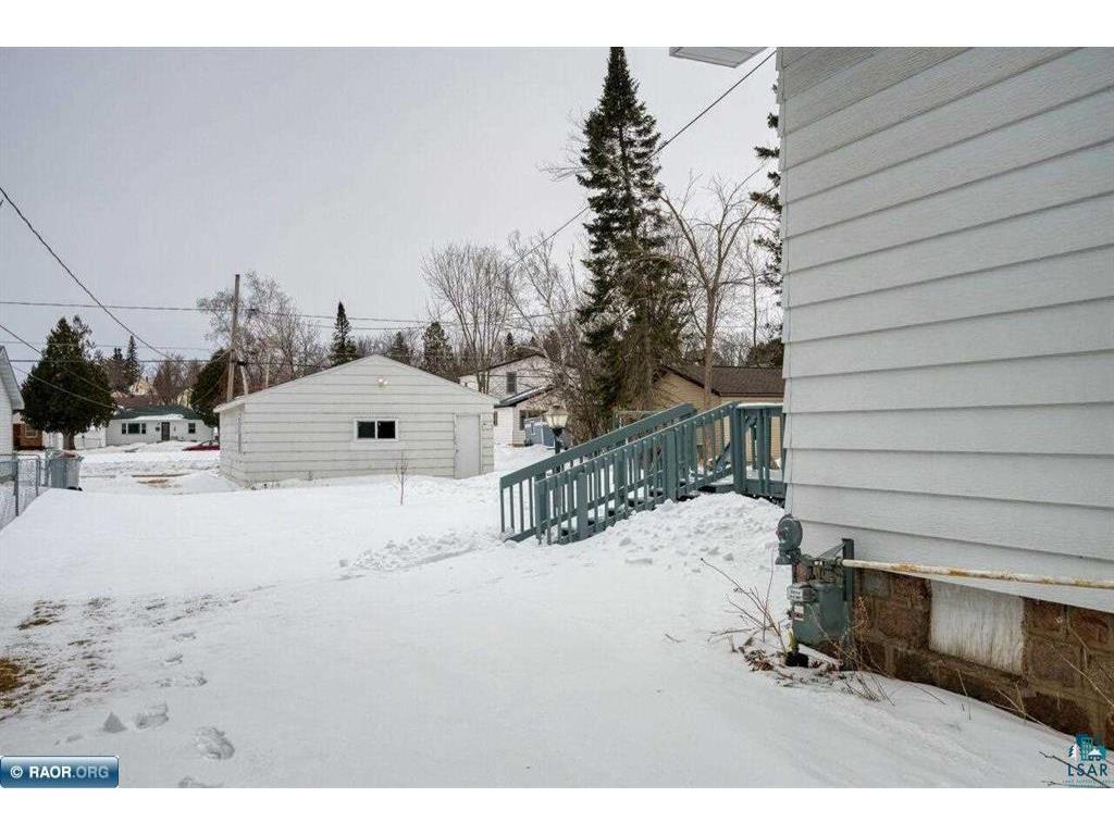 411 NW 9th St Chisholm MN 55719 6124131 image5