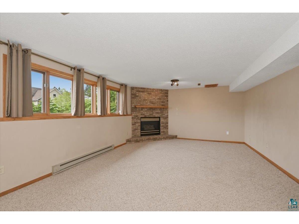 4113 Tioga St Duluth MN 55804 6126335 image22