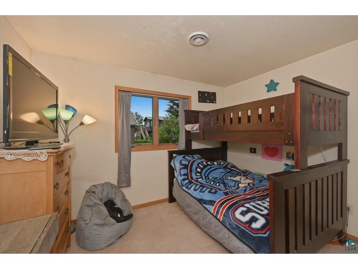 4119 E 1st St Superior WI 54880 6126194 image11
