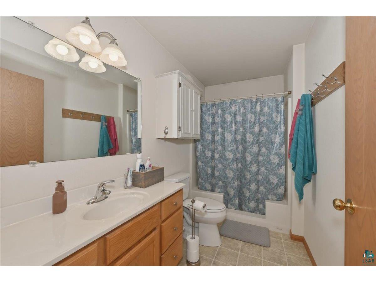4119 E 1st St Superior WI 54880 6126194 image15