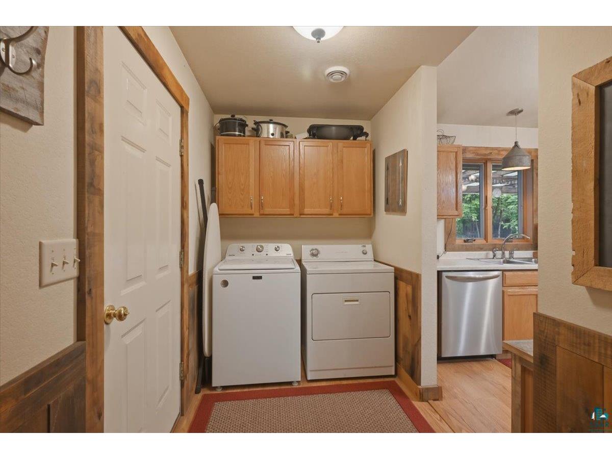 4119 E 1st St Superior WI 54880 6126194 image16