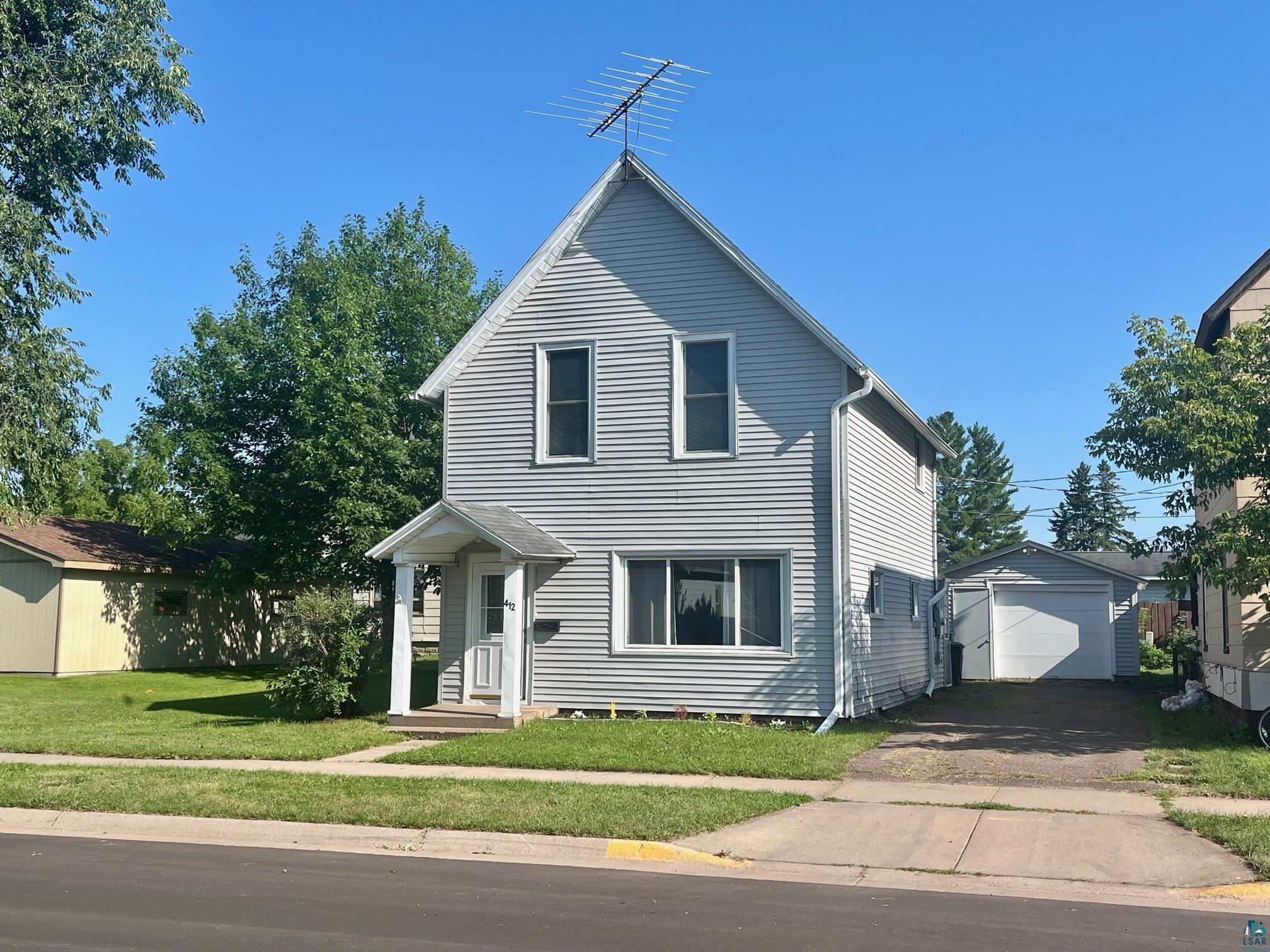 412 E 3rd St Ashland WI 54806 6109814 image1