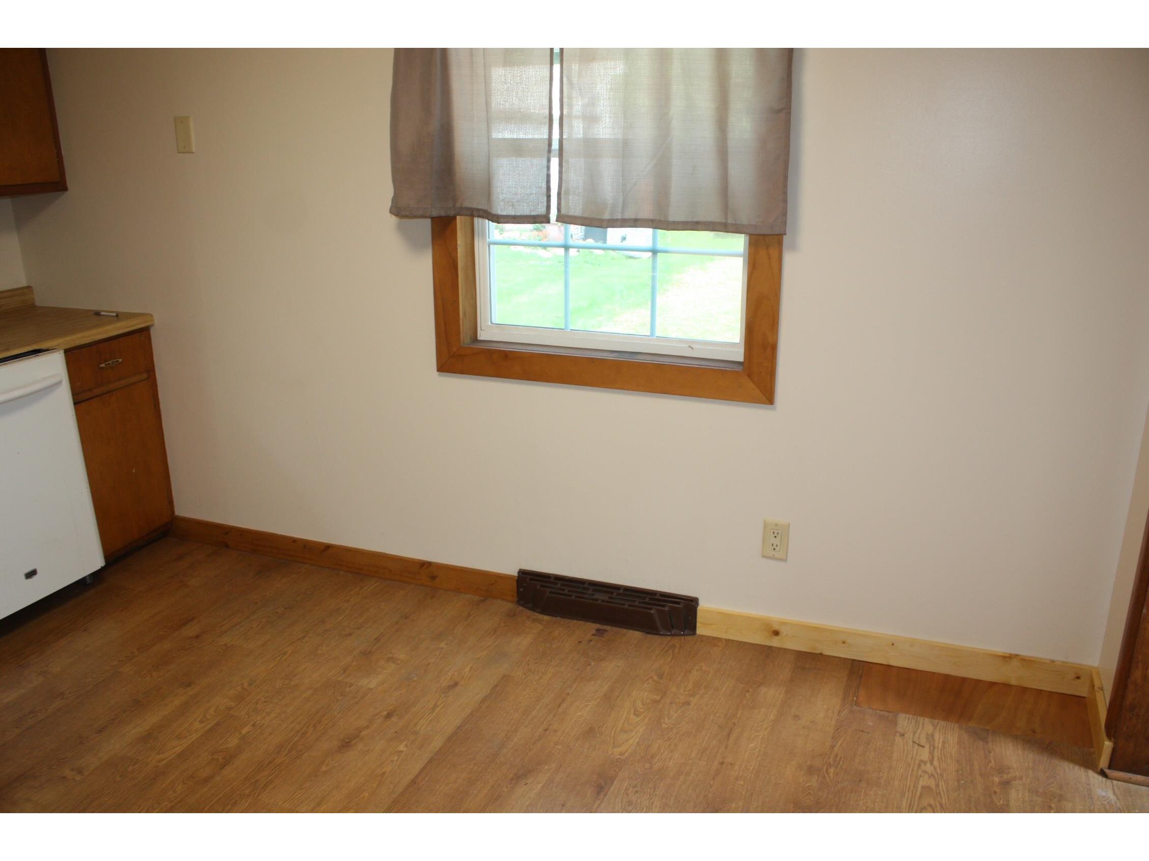 4125 E 4th St Superior WI 54880 6121261 image16