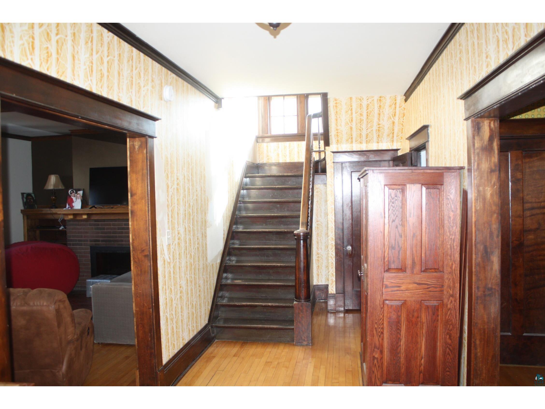 415 3rd Ave Eau Claire WI 54703 6124063 image6