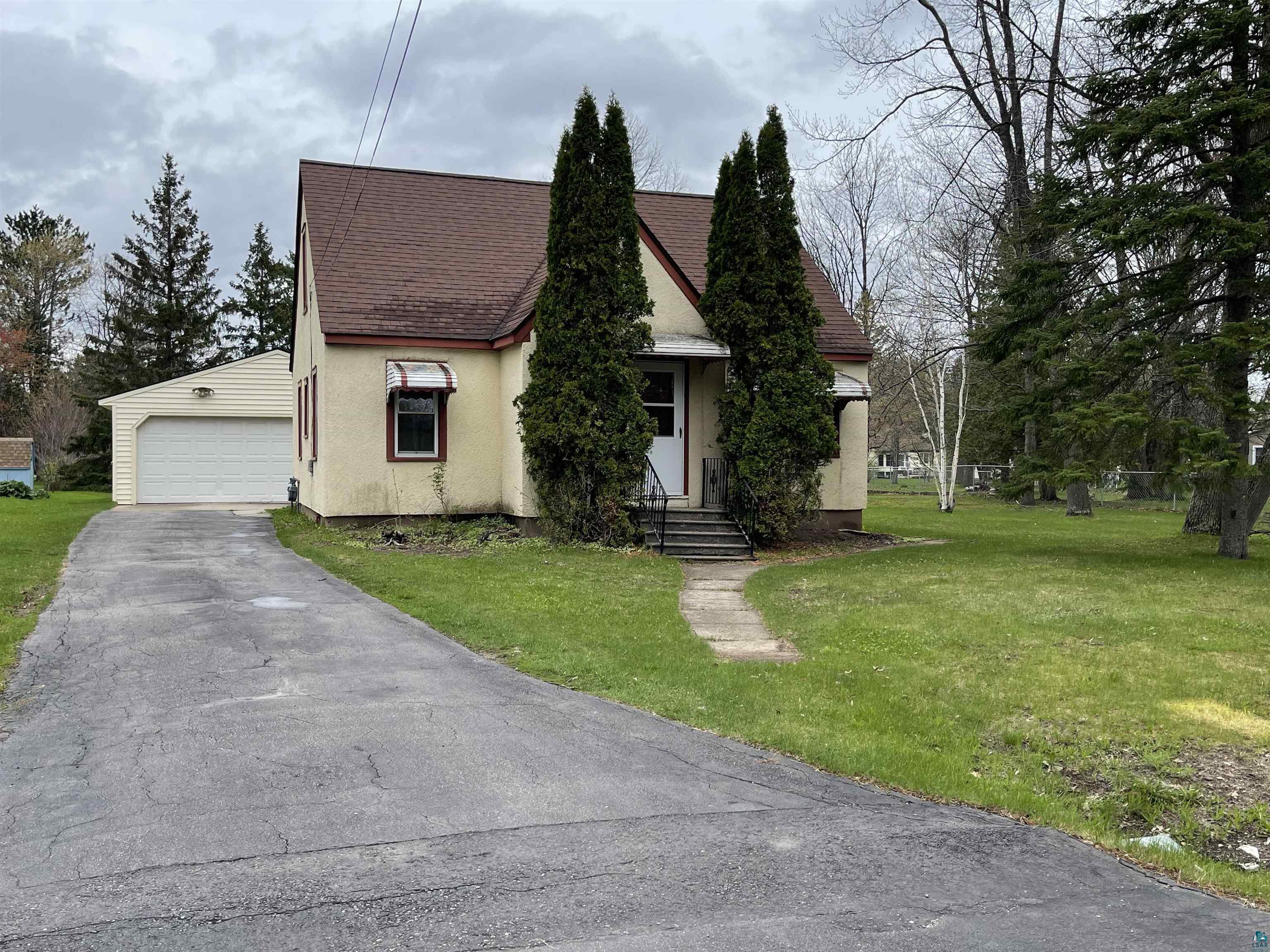 415 E 43rd St Hibbing MN 55746 6102025 image1