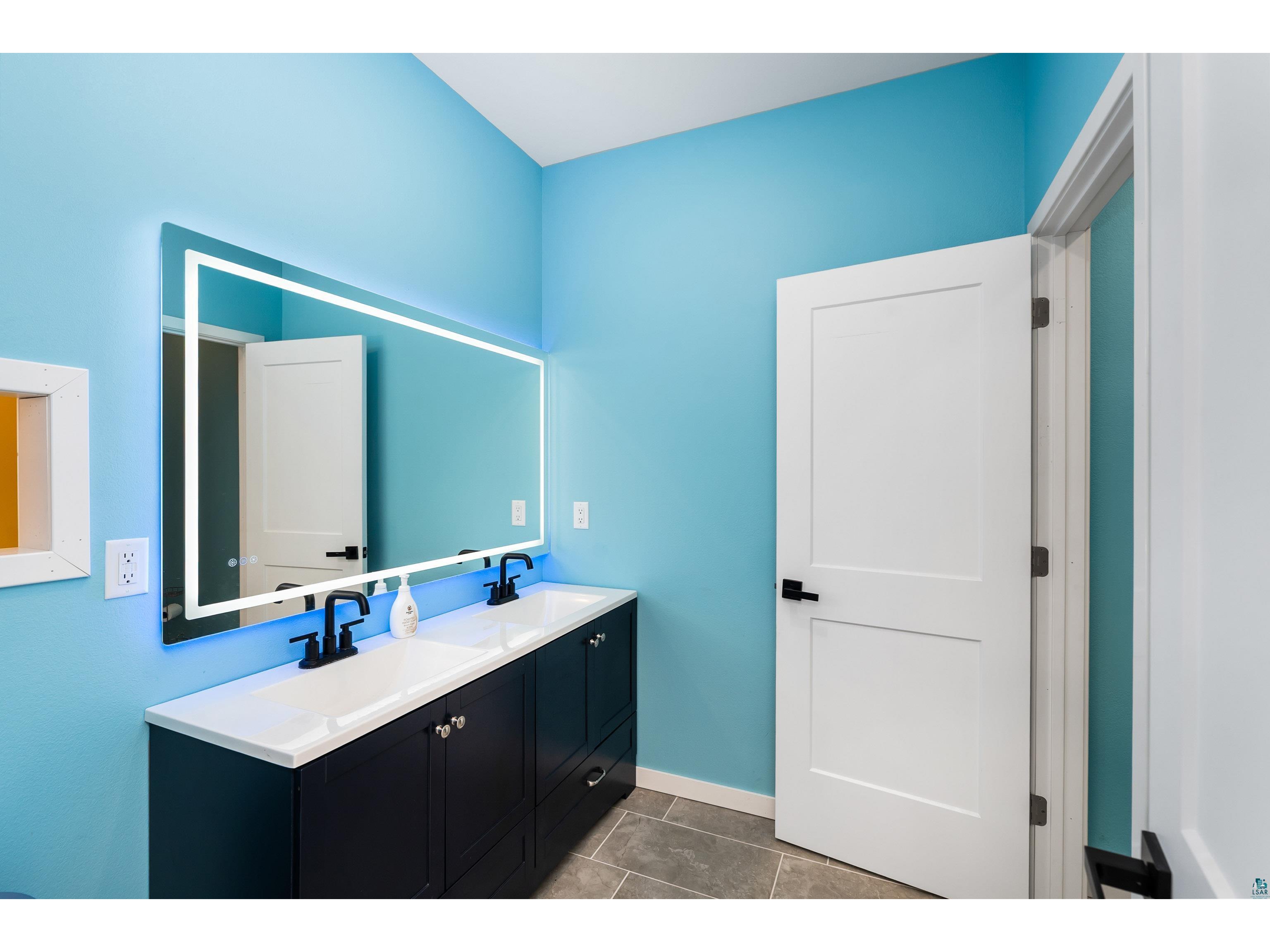417 Elk St Duluth MN 55811 6126872 image30
