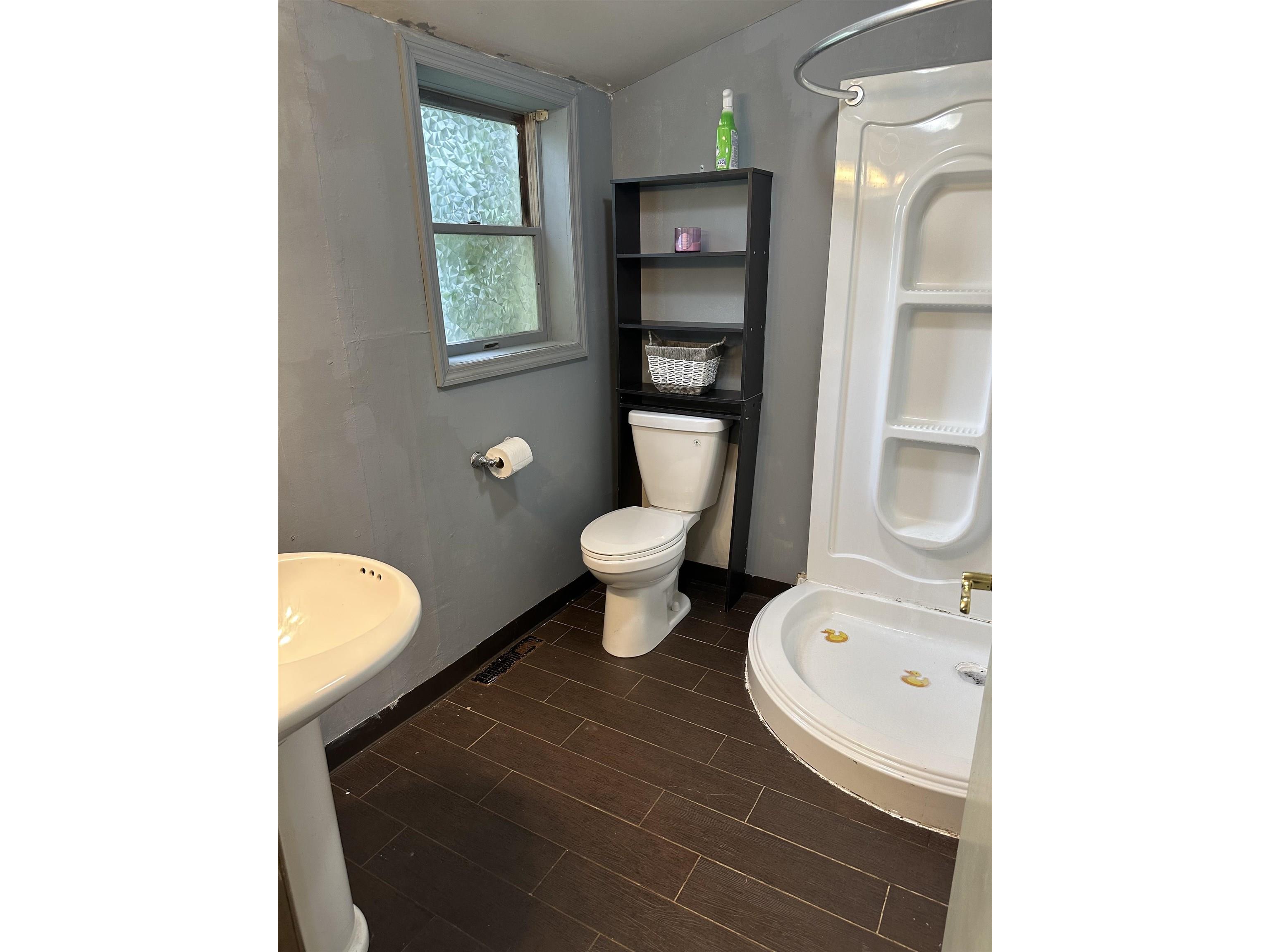 418 6th St W Ashland WI 54806 6121692 image10