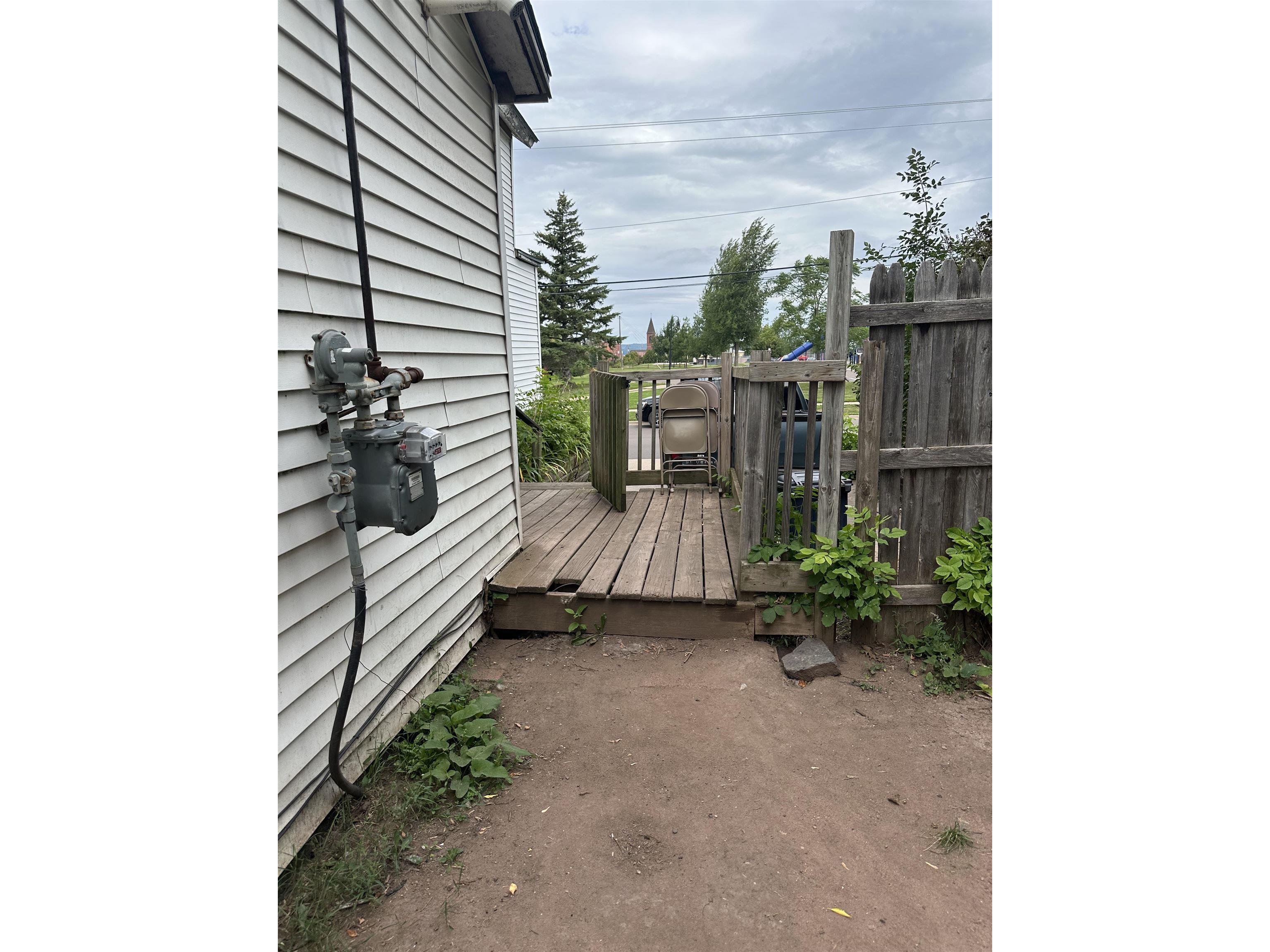 418 6th St W Ashland WI 54806 6121692 image4