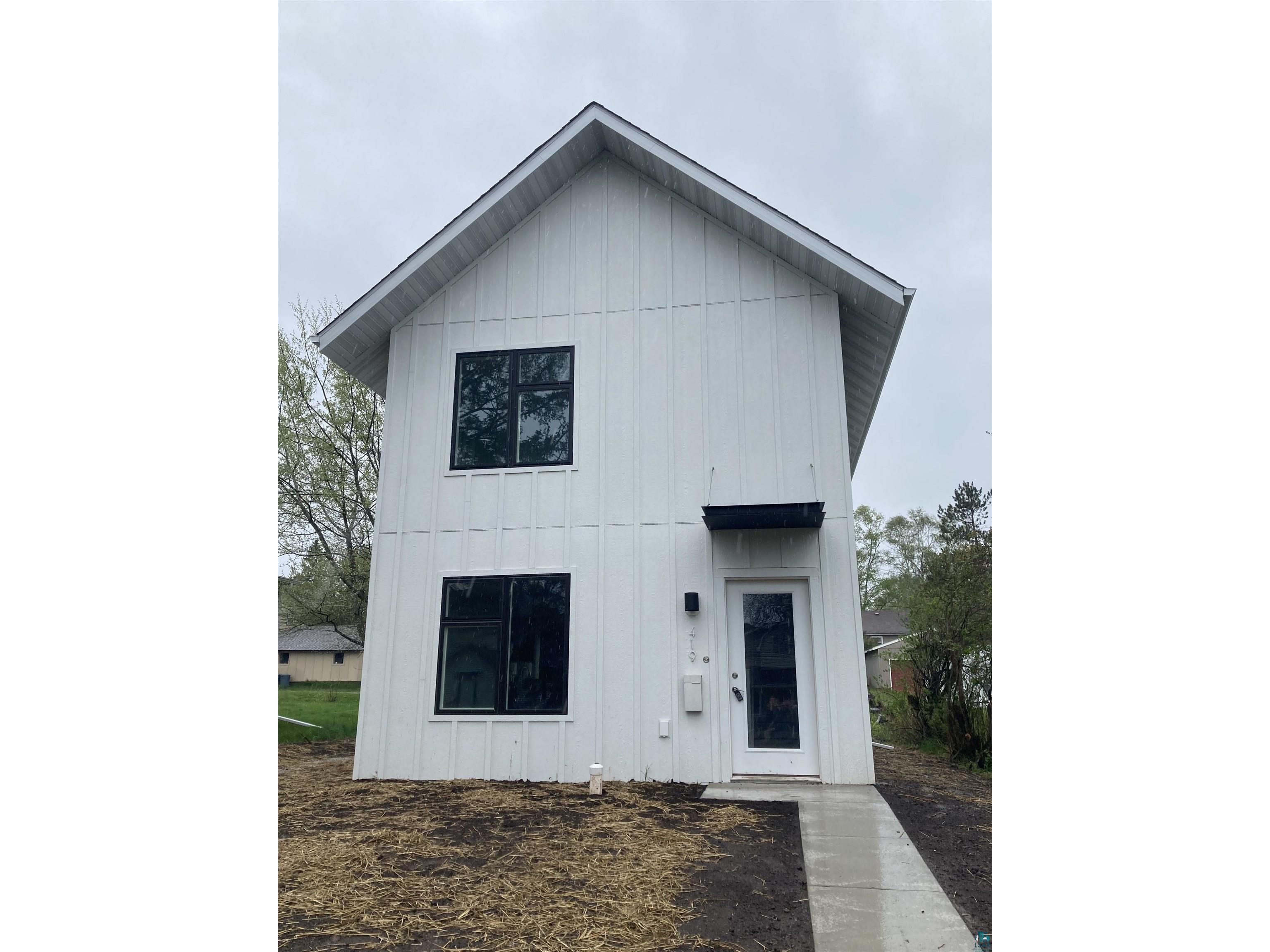 419 10th Ave Two Harbors MN 55616 6113820 image1