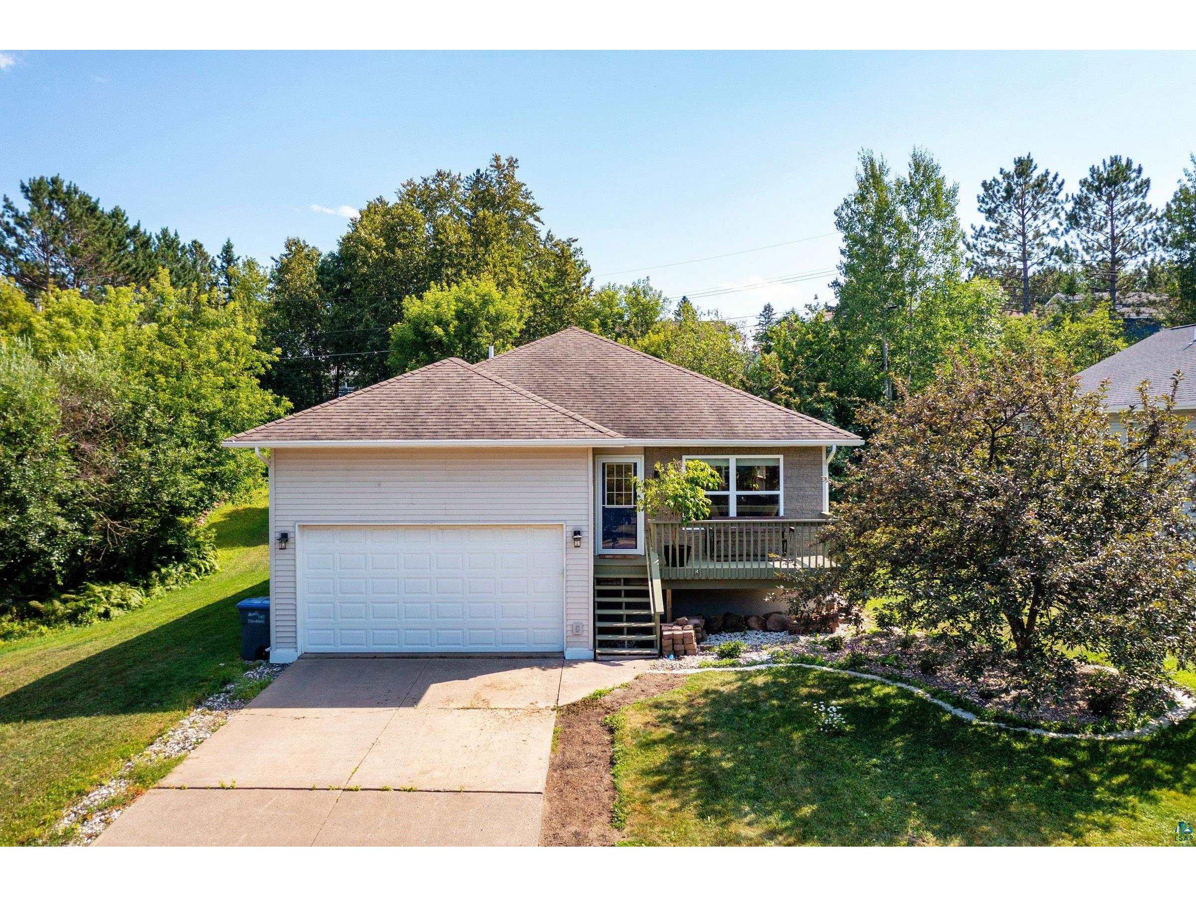 42 W Quince St Duluth MN 55811 6109829 image1