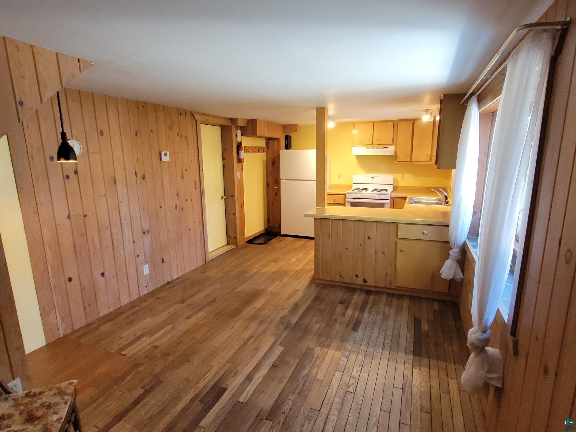 420 W 5th Ave Grand Marais MN 55604 6123999 image16