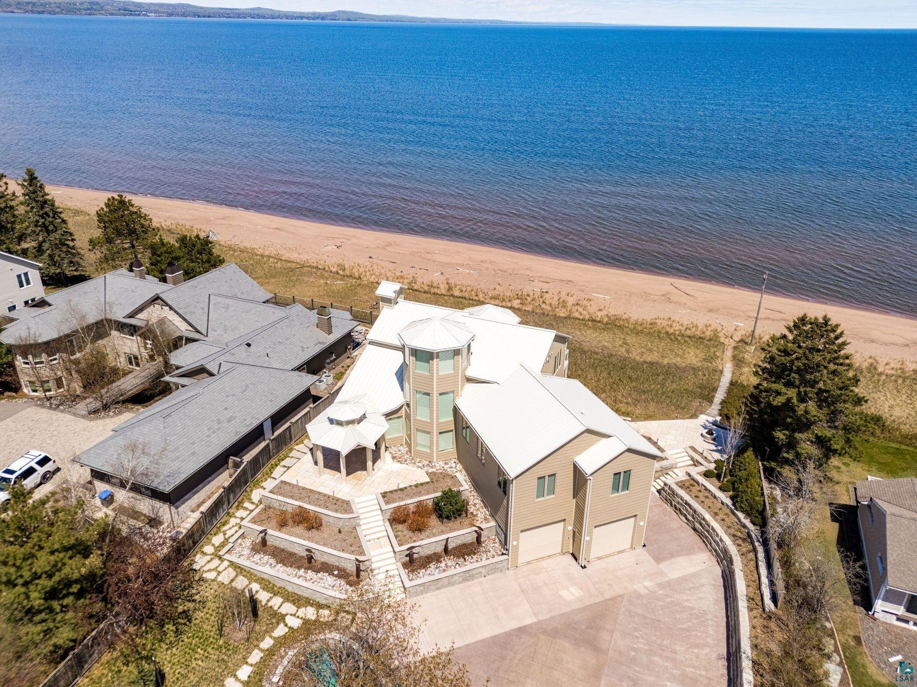 4202 Minnesota Ave Duluth MN 55802 - Lake Superior 6125454 image2