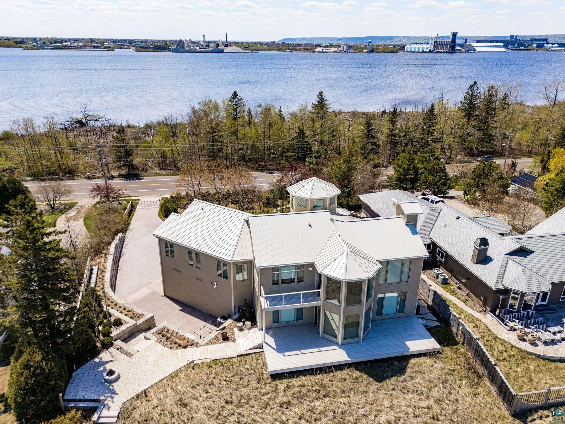 4202 Minnesota Ave Duluth MN 55802 - Lake Superior 6125454 image3