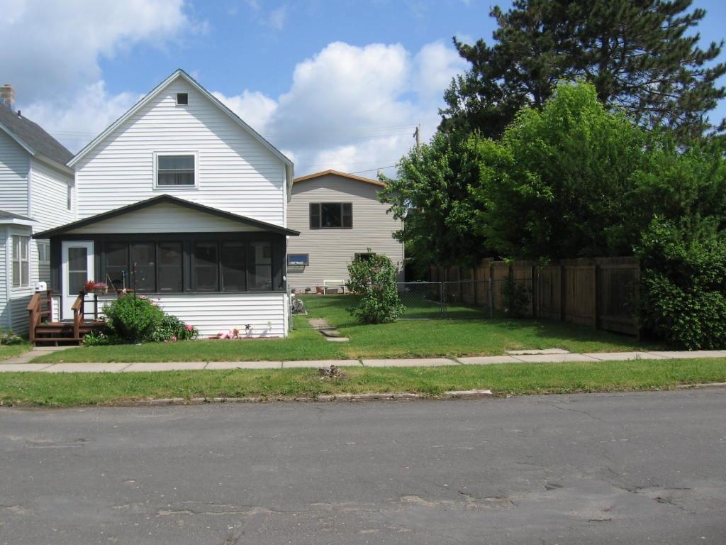 421 E Chapman St Ely MN 55731 6120144 image1
