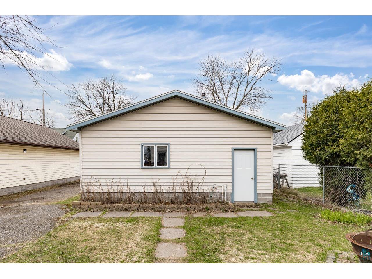 4223 W 5th St Duluth MN 55807 6125031 image11
