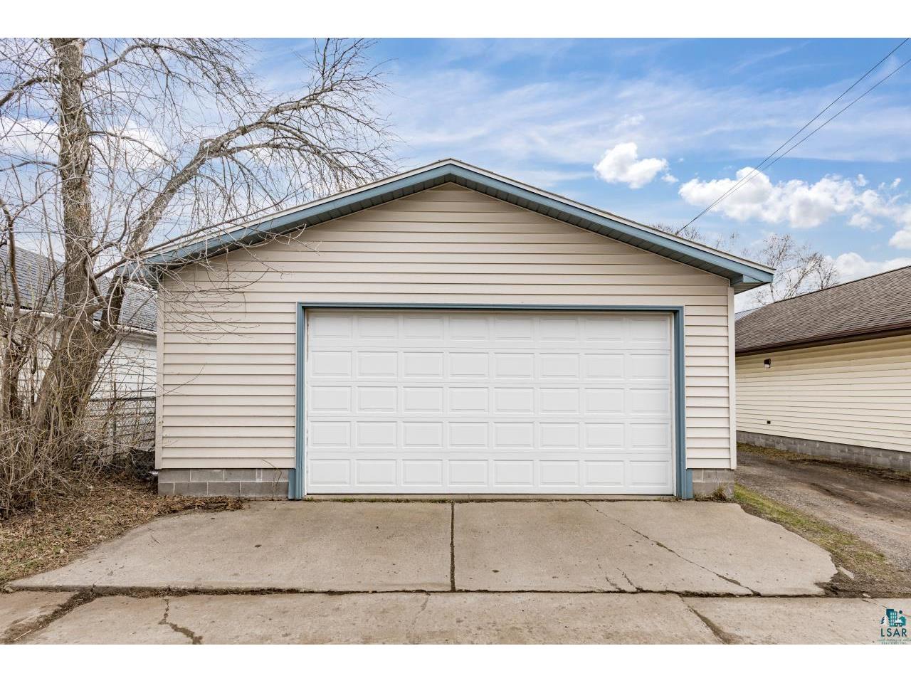 4223 W 5th St Duluth MN 55807 6125031 image36