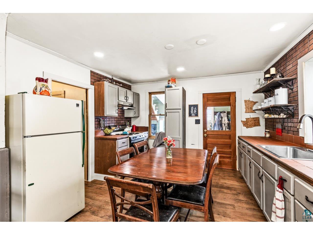424 E 13th St Duluth MN 55811 6125040 image10