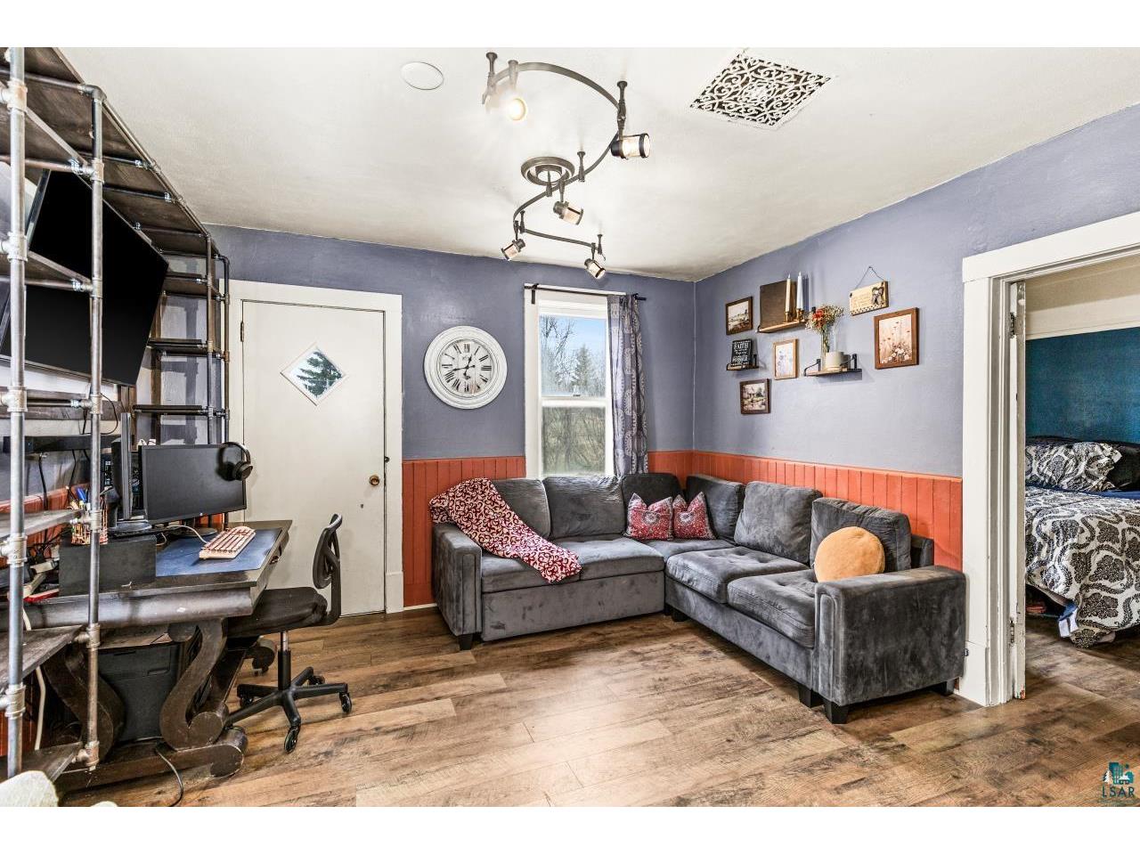 424 E 13th St Duluth MN 55811 6125040 image11