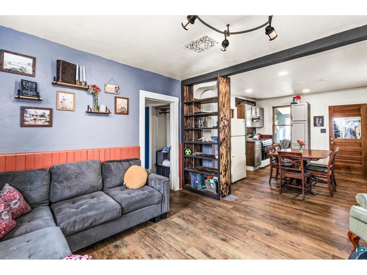 424 E 13th St Duluth MN 55811 6125040 image14