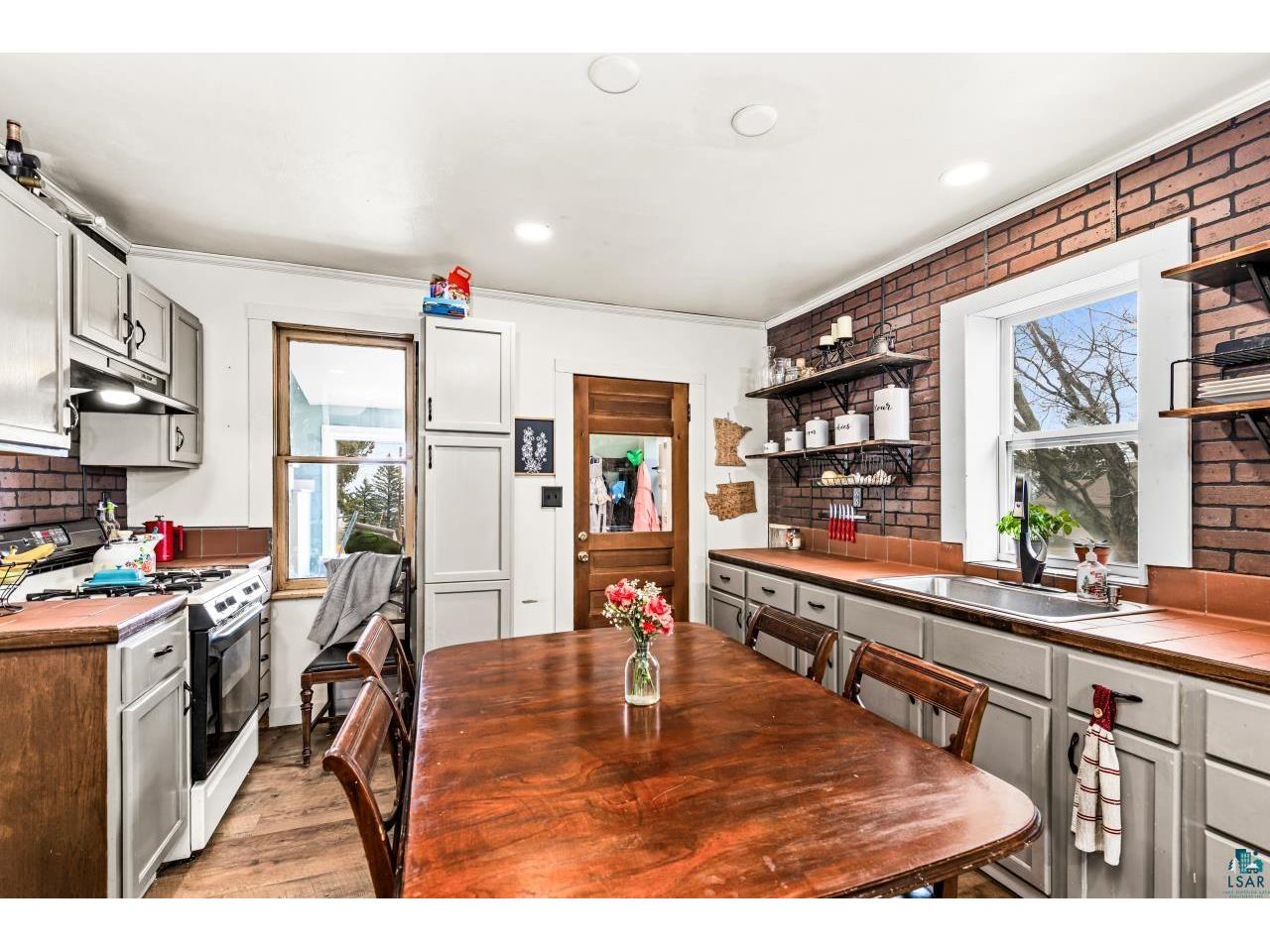 424 E 13th St Duluth MN 55811 6125040 image9