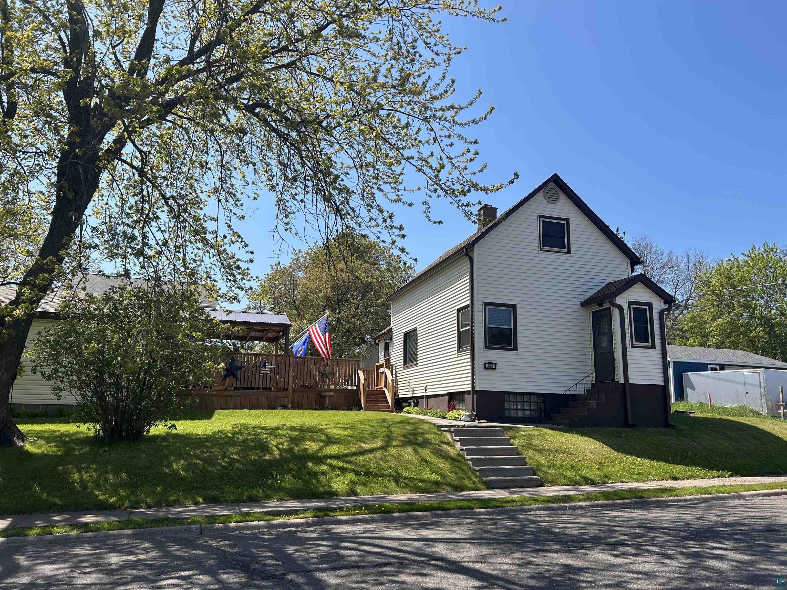 427 N 63rd Ave W Duluth MN 55807 6125703 image1