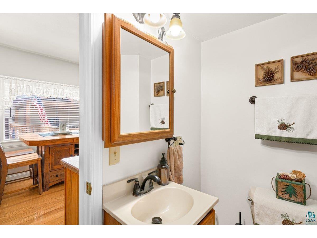 427 N 63rd Ave W Duluth MN 55807 6125703 image27