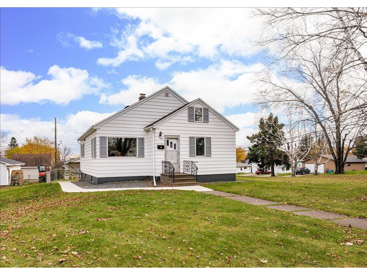 428 12th Ave Two Harbors MN 55616 6122808 image1
