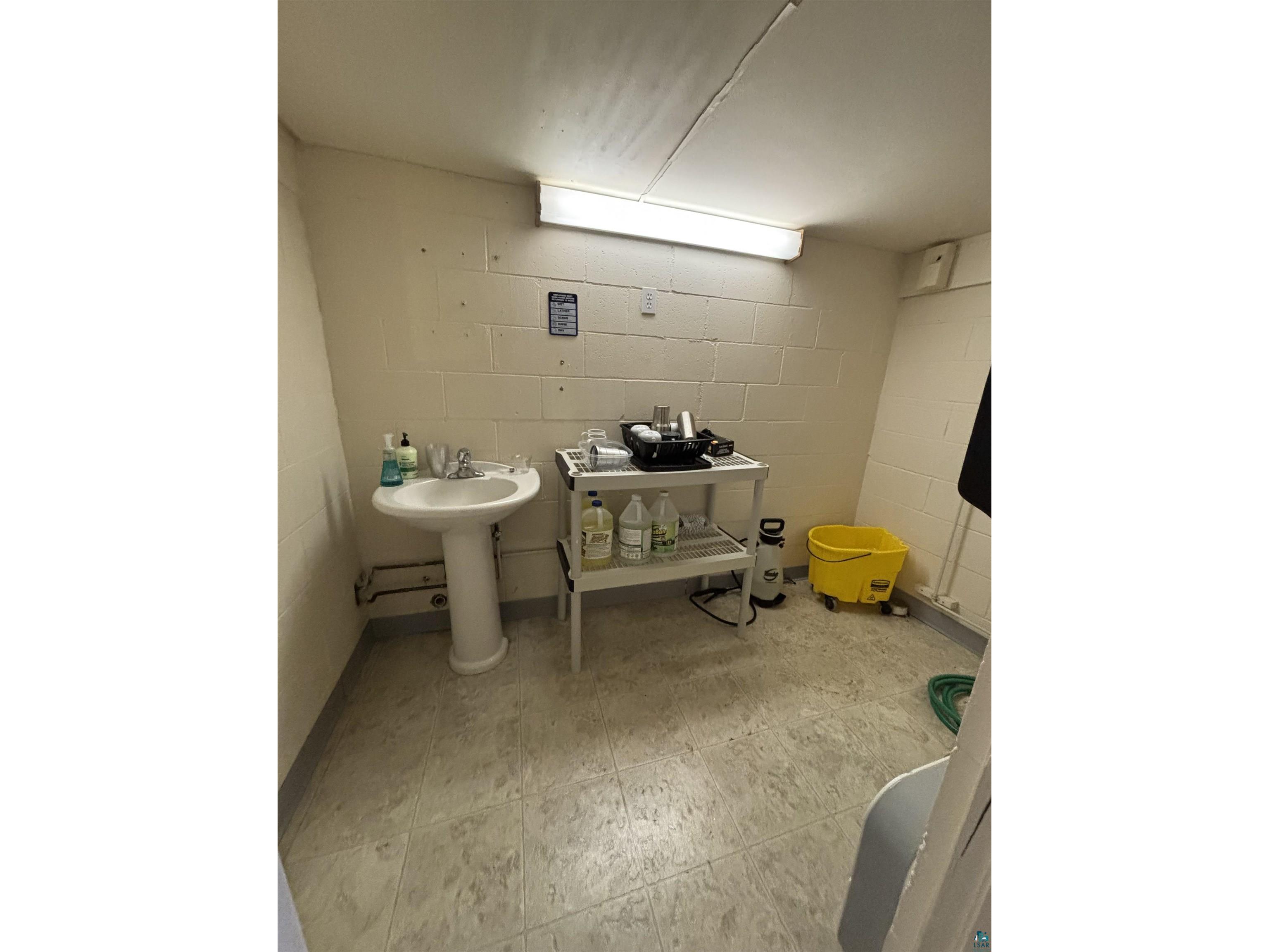 43 E Camp St Ely MN 55731 6125542 image6