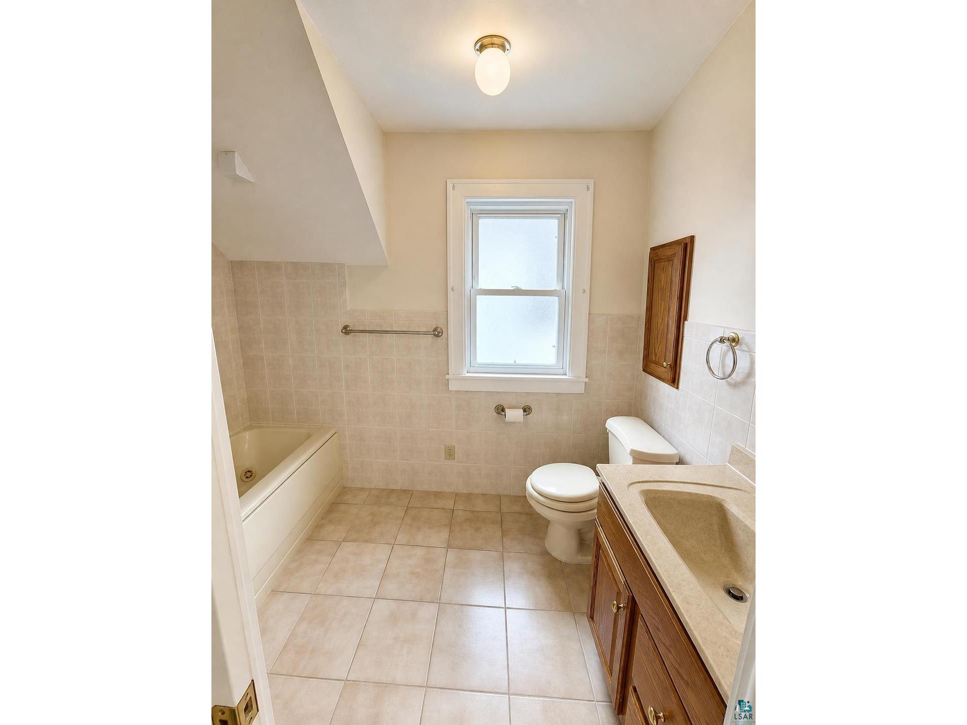 4311 4th St W Duluth MN 55807 6124970 image15