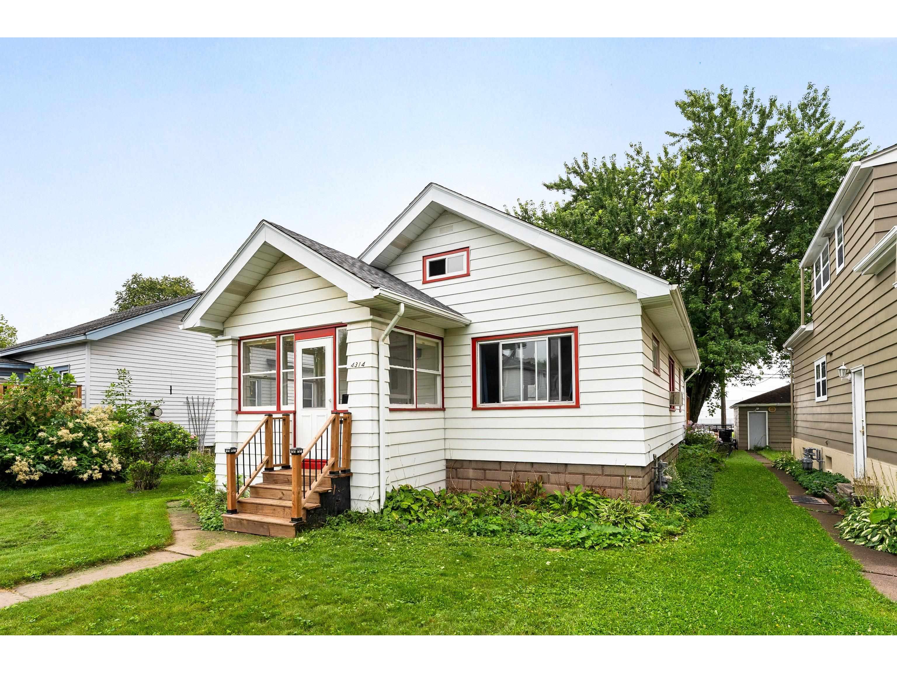 4314 W 4th St Duluth MN 55807 6121440 image1