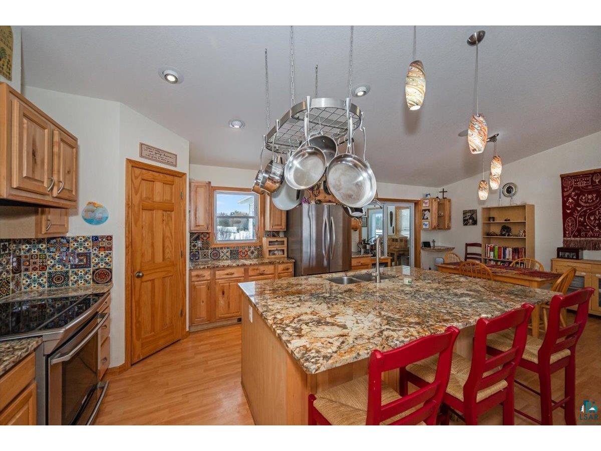 4318 E Valley Brook Rd Superior WI 54880 6123587 image14